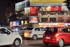ビリヤニ屋さんからの帰り道