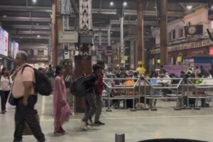 コルカタの駅2